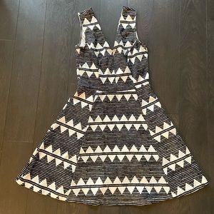 Black and white patterned dress